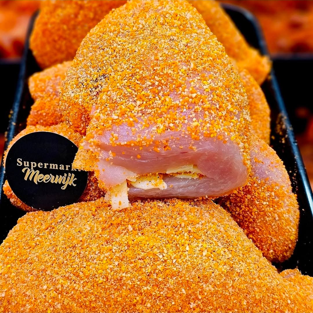 Gepaneerde vleesspecialiteit uit het assortiment van Supermarkt Meerwijk